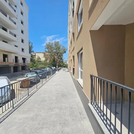 Rezidence Appartement Golem (Tirana)