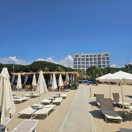 Rezidence Appartement Golem (Tirana)